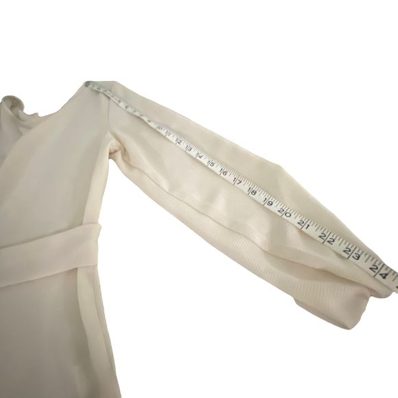 Boohoo Women Asymmetric Cream Blouse Top Puffy Long Sleeves Front Tie Size 4 - Picture 8 of 10